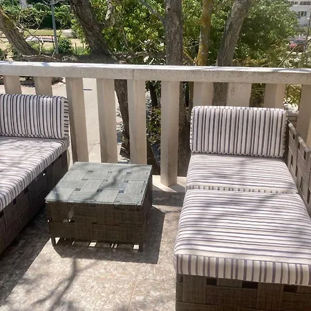 Sunshine Apartment